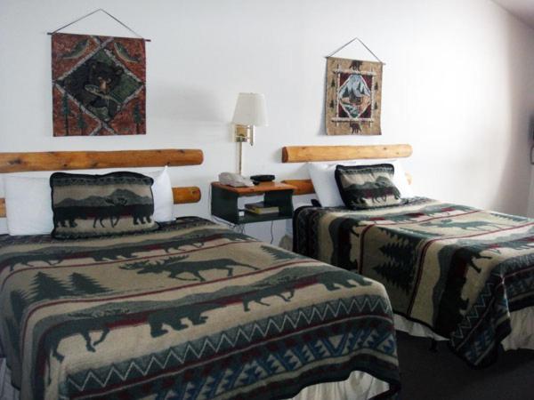 Hiawatha Lodge Inn Игл-Ривер Номер фото